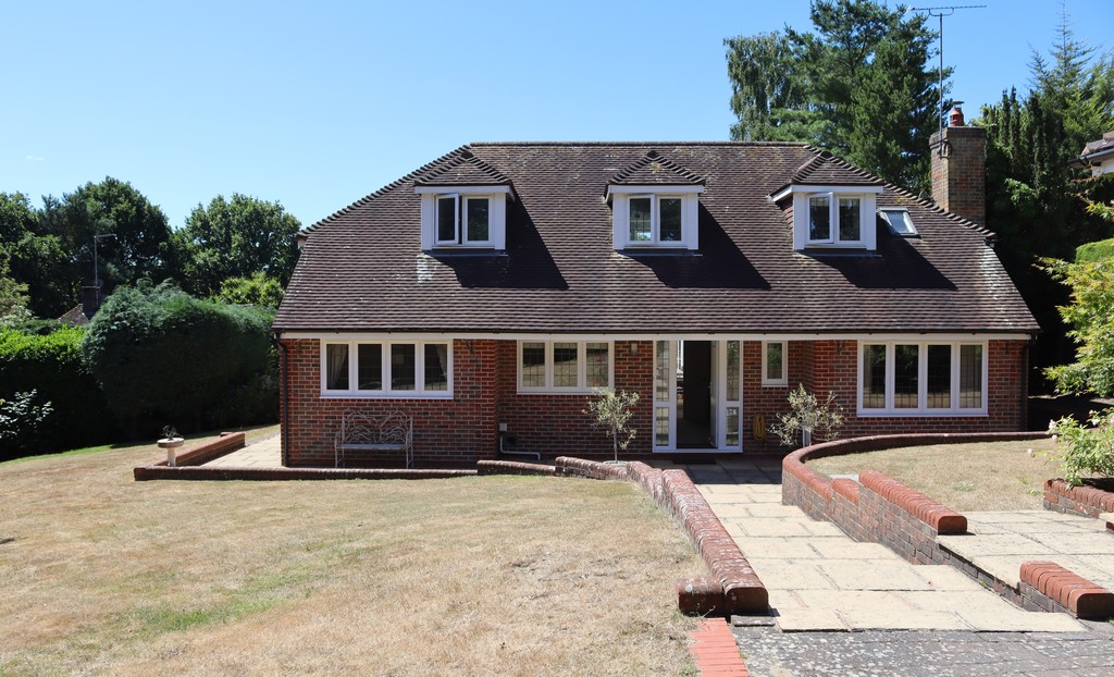 Briarwood Cottage, West Chiltington quite lane location, West Sussex